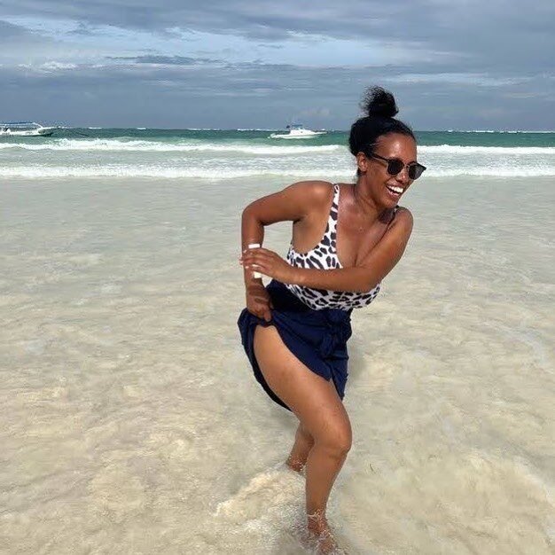 Africa, the motherland. 

I needed this trip.

The softness of the sand between my toes.
The deepening of lifelong friendships.
The learning from mommas and aunties.
The chivalry of the Maasai men. 
The hopes and dreams of the street boys.
The healin