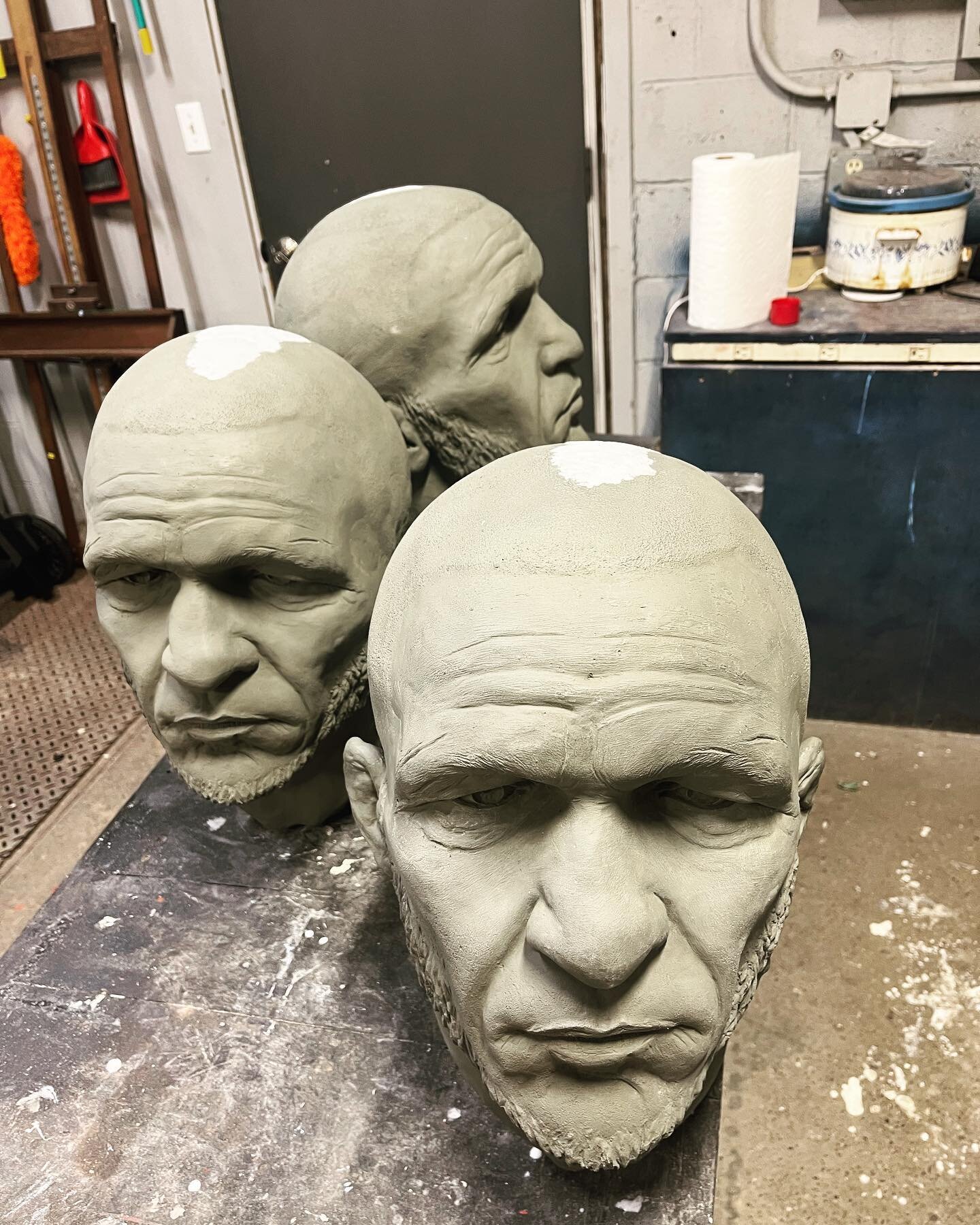 Little behind the scenes content from my studio. These busts have such a different energy when grouped together. 

Needed a few weeks away from art to focus on the never ending remodeling that my wife and I seem to always sign ourselves up for. 🙃

T