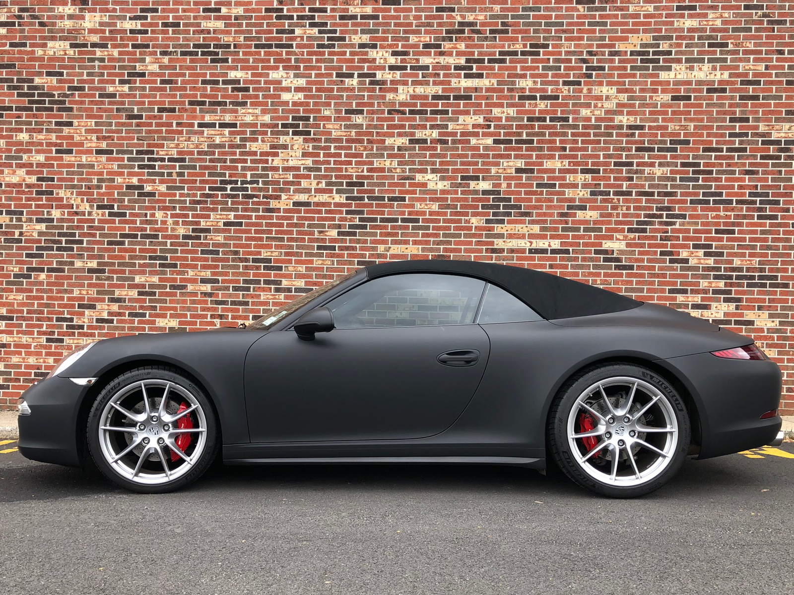 82f2843cad87f287-porche21.png