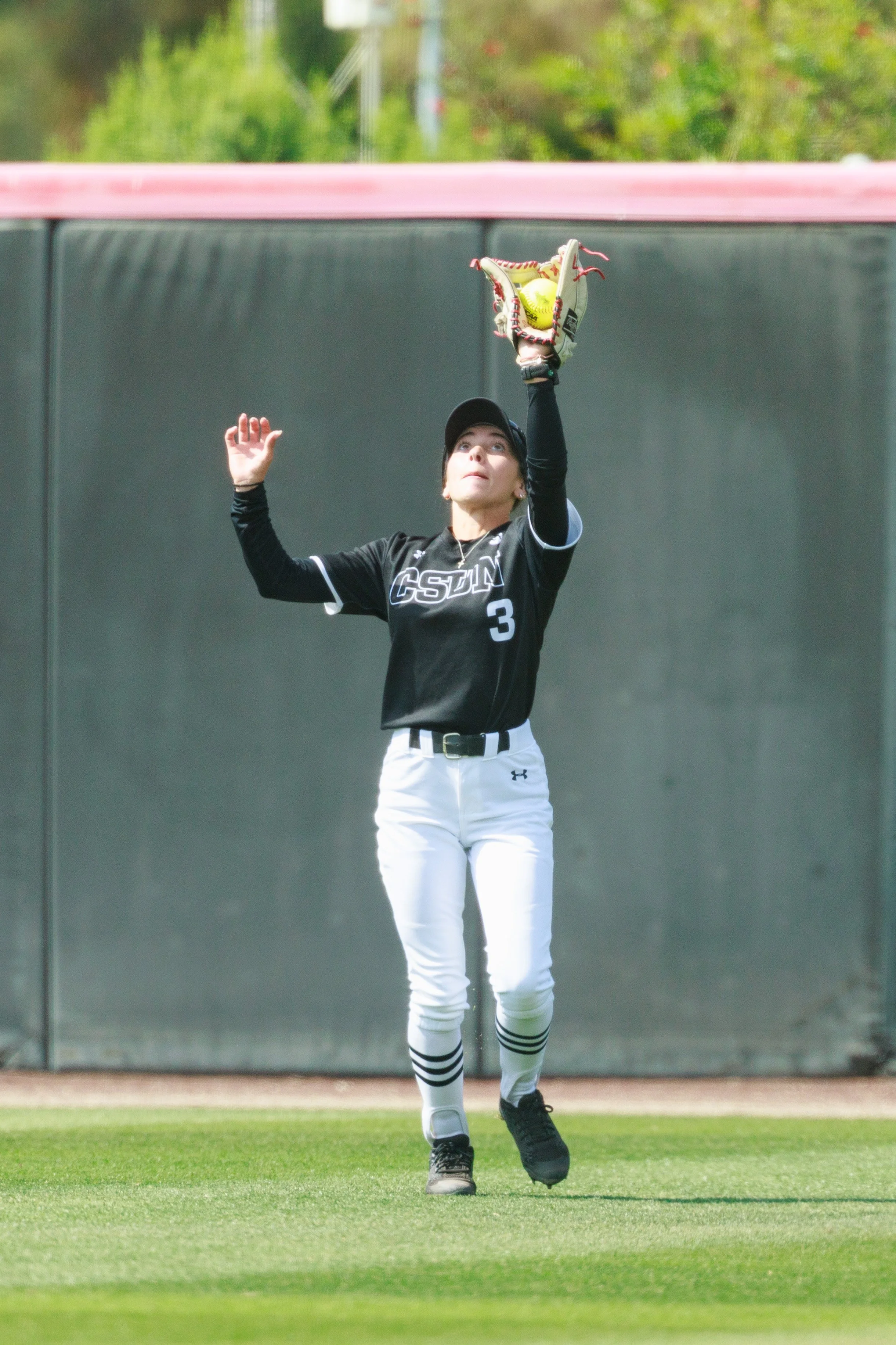 20260416_Softball_Cal_atCSUN_2257.jpg