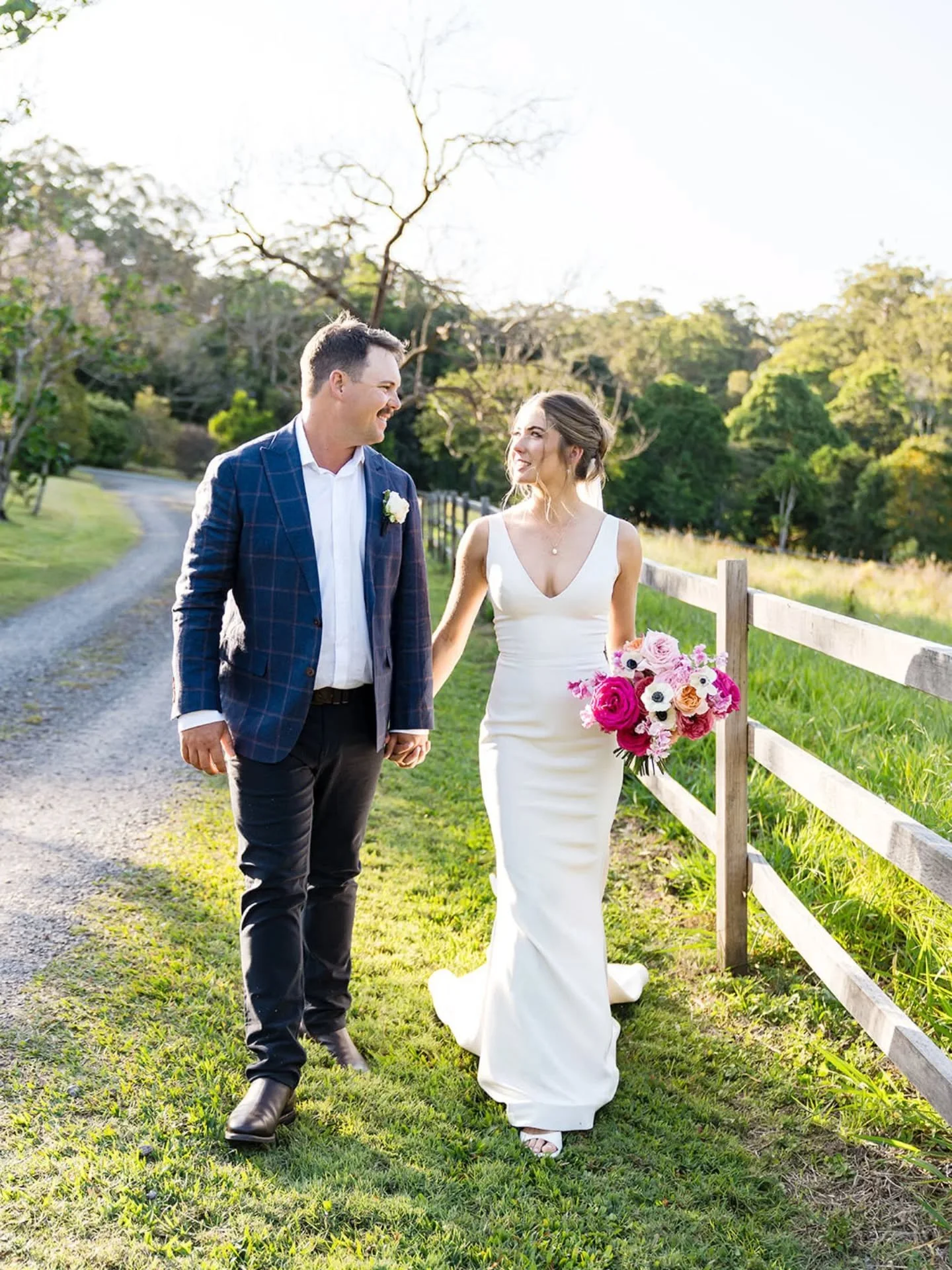 When people think of a Sunshine Coast wedding, most picture sandy toes and salty air… but did you know we’re also home to some of the most stunning country wedding venues too? Think rolling hills, crisp Hinterland air, charming chapels,