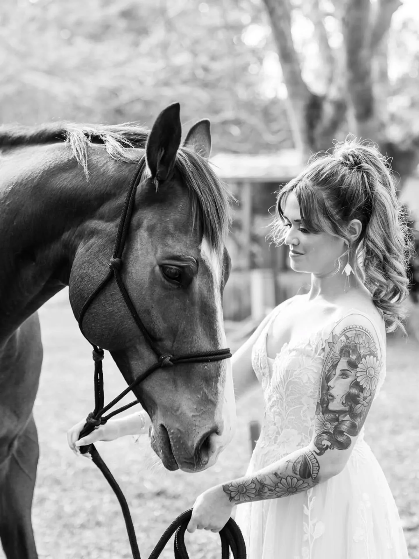Neigh way&hellip; it&rsquo;s the 1st of August which means it&rsquo;s every horse&rsquo;s birthday! 🐴  Yep, that's a real thing, and I&rsquo;m 100% here for it.

I loved this magical moment with the bride and her beautiful four-legged friend,  hones