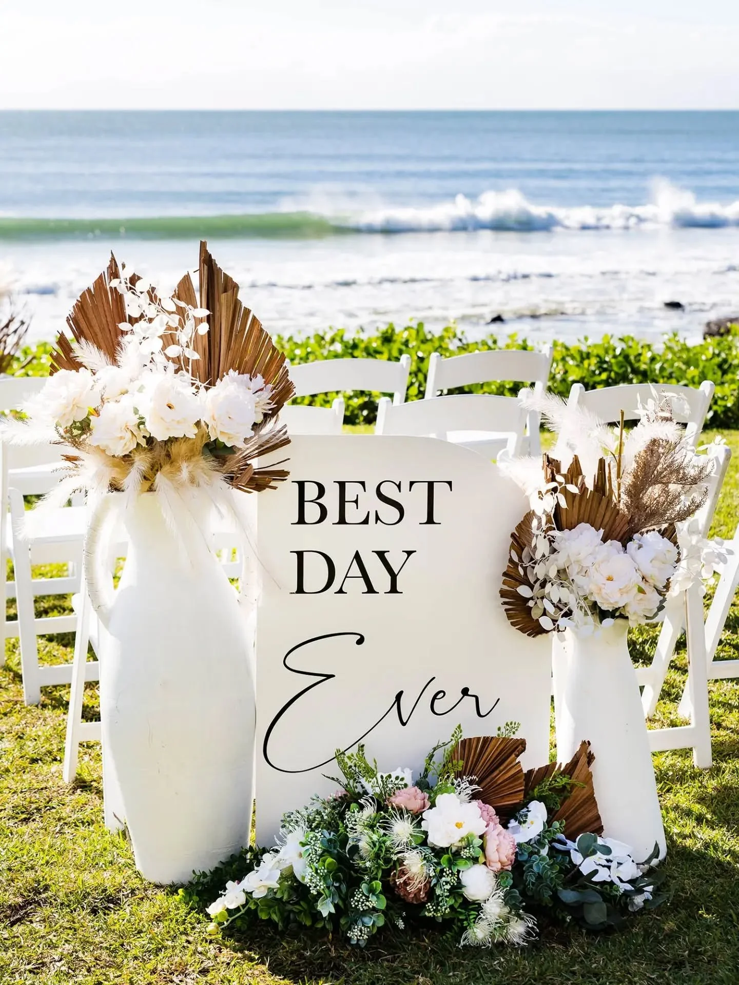 Dreaming of a Sunshine Coast beach wedding?

As a beach girl through and through, I don't think I'll ever get tired of this view. &nbsp;From the golden beaches of&nbsp;Caloundra&nbsp;right through to&nbsp;Noosa, we're absolutely spoilt for choice whe