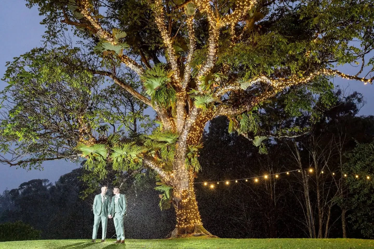 Chris &amp; Ryan&rsquo;s Maleny wedding deserved a second look&hellip;&nbsp;

I couldn&rsquo;t resist sharing a few more favourites from their beautiful wedding at Maleny Manor.

The misty clouds, the rain, the gorgeous colour palette and SO much lau