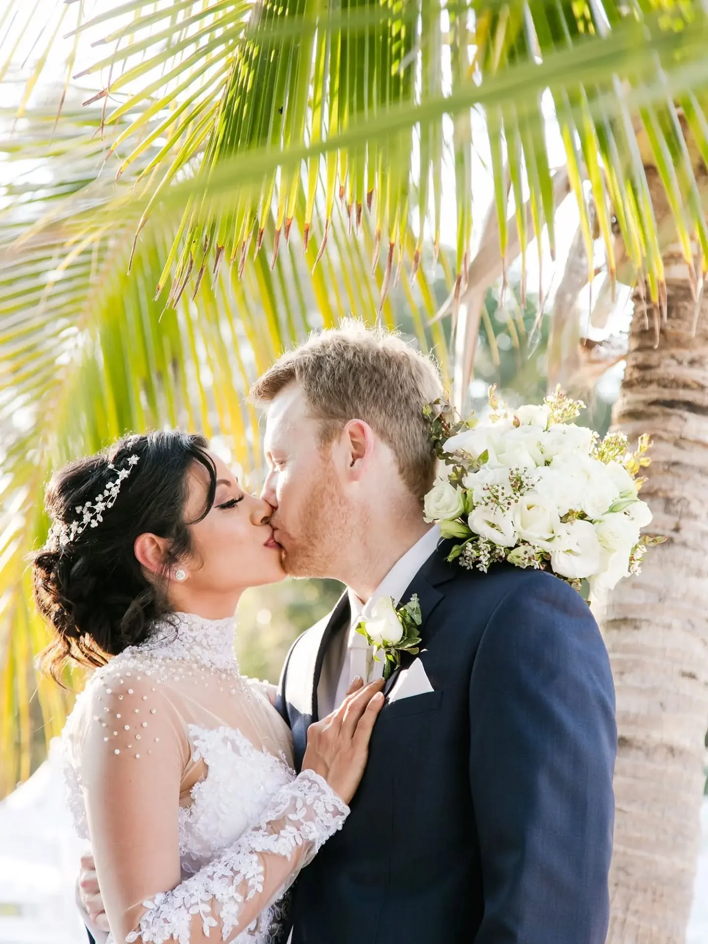 Thinking of turning your Sunshine Coast wedding into a mini holiday?&nbsp;🌴💍

A little blast from the past with Sasha &amp; Evan&rsquo;s gorgeous destination beach wedding. And honestly, the green and white colour palette still looks just as beauti