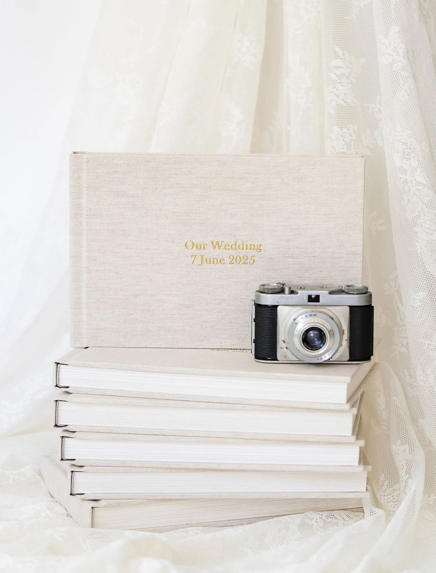 Sunshine Coast wedding albums