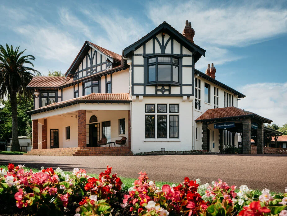 Exteriors 925x694.jpg