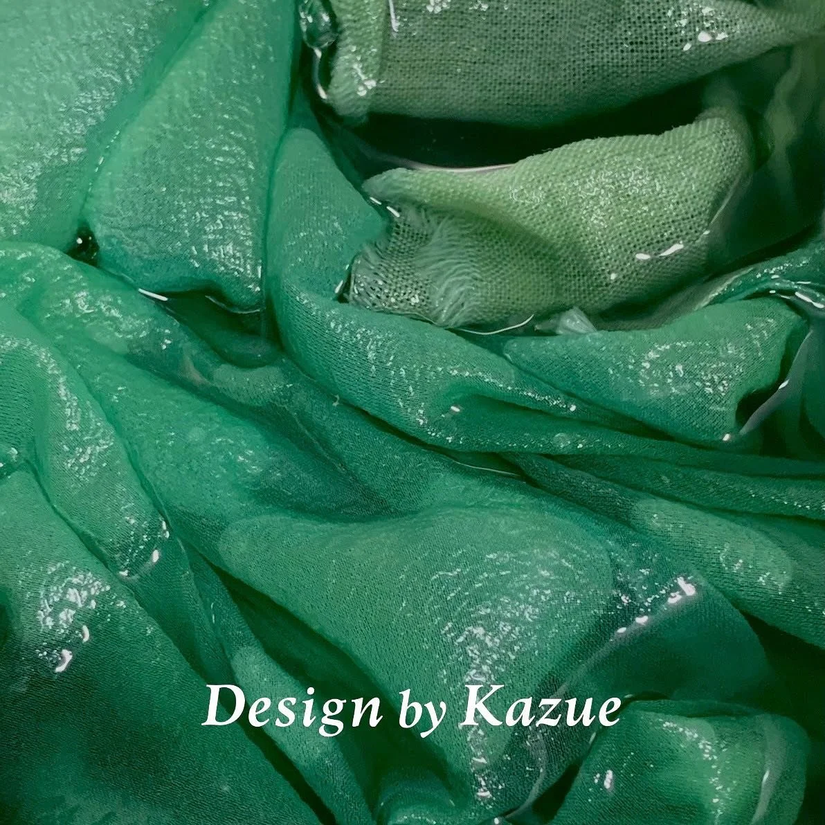 11月の【草木染め】【タッセルアクセサリー】ワークショップは、下記の日程でご参加いただけます。
緑や水色に染まる貴重な染料のクサギは今が旬。
美しい天然の色を体験しませんか?🧵
11月12日(火)~ 11月14日(木)
11月19日(火)~ 11月22日(金) 
※いずれも2名様から申し込み可。
※締め切りは2日前17時まで。
詳細・お申し込みはプロフィールページのURLからご覧ください。
場所📍すぎとやま神田アトリエ(徳島県勝浦郡上勝町旭字丸山20-1)
時間⏱1時間30分前後