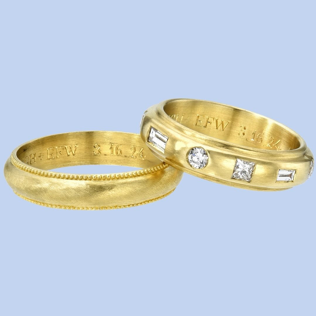 Wedding band set ✨ hand engraved date and initials #18kgold #weddingbands @the_stax_