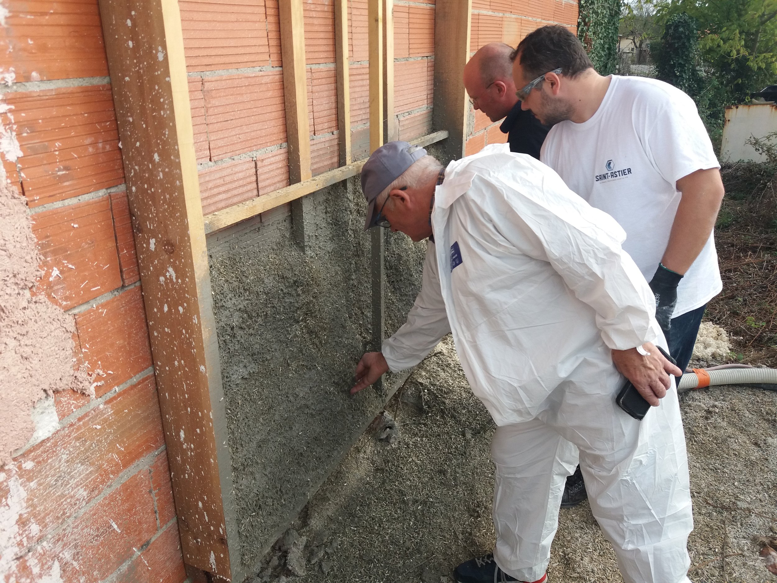 Concevoir et construire en béton de chanvre dans le cadre des règles professionnelles P2