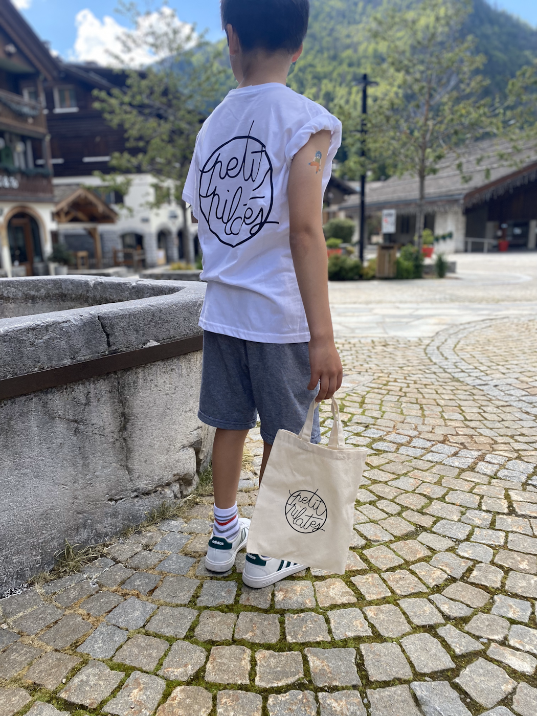 Petit Pilates_t-shirt _tote.png