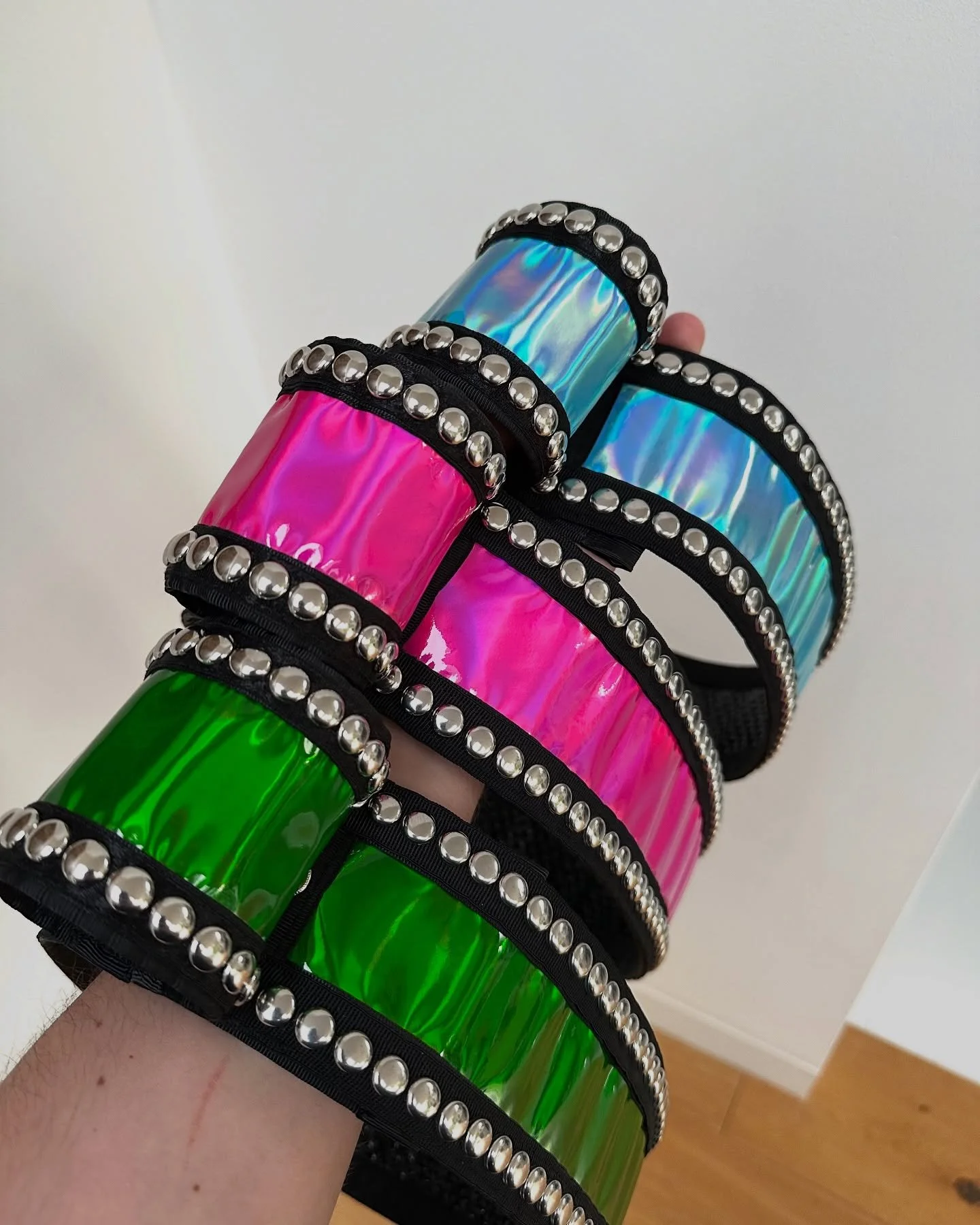 Custom Mic Belts Handmade by @quickchangedesigns 

Holographic Vinyl + Studded Trim from www.quickchangedesigns.com

Made in London

#six #sixthemusical #custom #boleyn #howard #hannahlowther #westend #smallbusiness #london