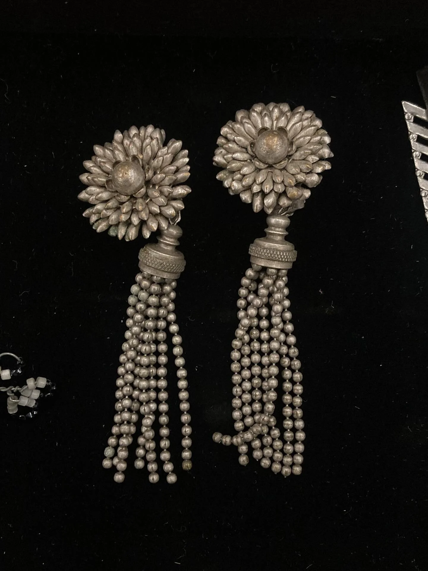 Some available, some recently sold jewellery pieces

Cut steel flower tassel earrings - sold
Art deco quartz and silver ring - sold
Micromosaic black earrings - sold
Ebony and mother of pearl earrings - sold
Art deco onyx and carnelian ring
Black ony