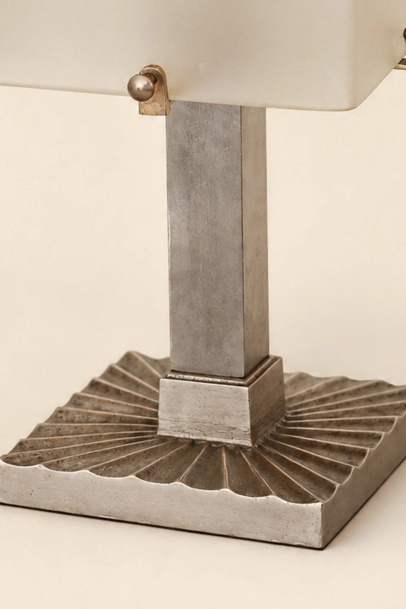 lamp001.jpg