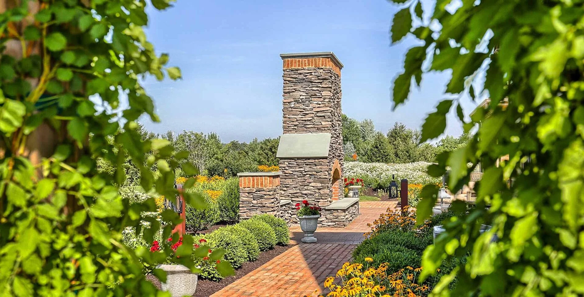 Landscape Design Mechanicsburg, Hershey, Harrisburg PA GoldGlo Landscapes