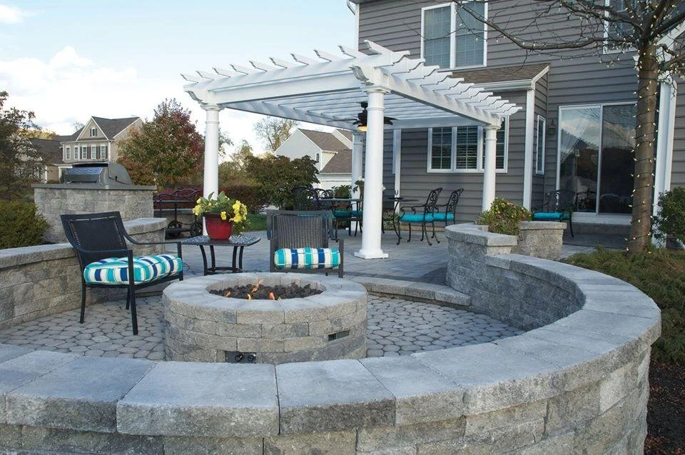 6 Landscape Design Tips for Cozy Family Gathering Spaces in