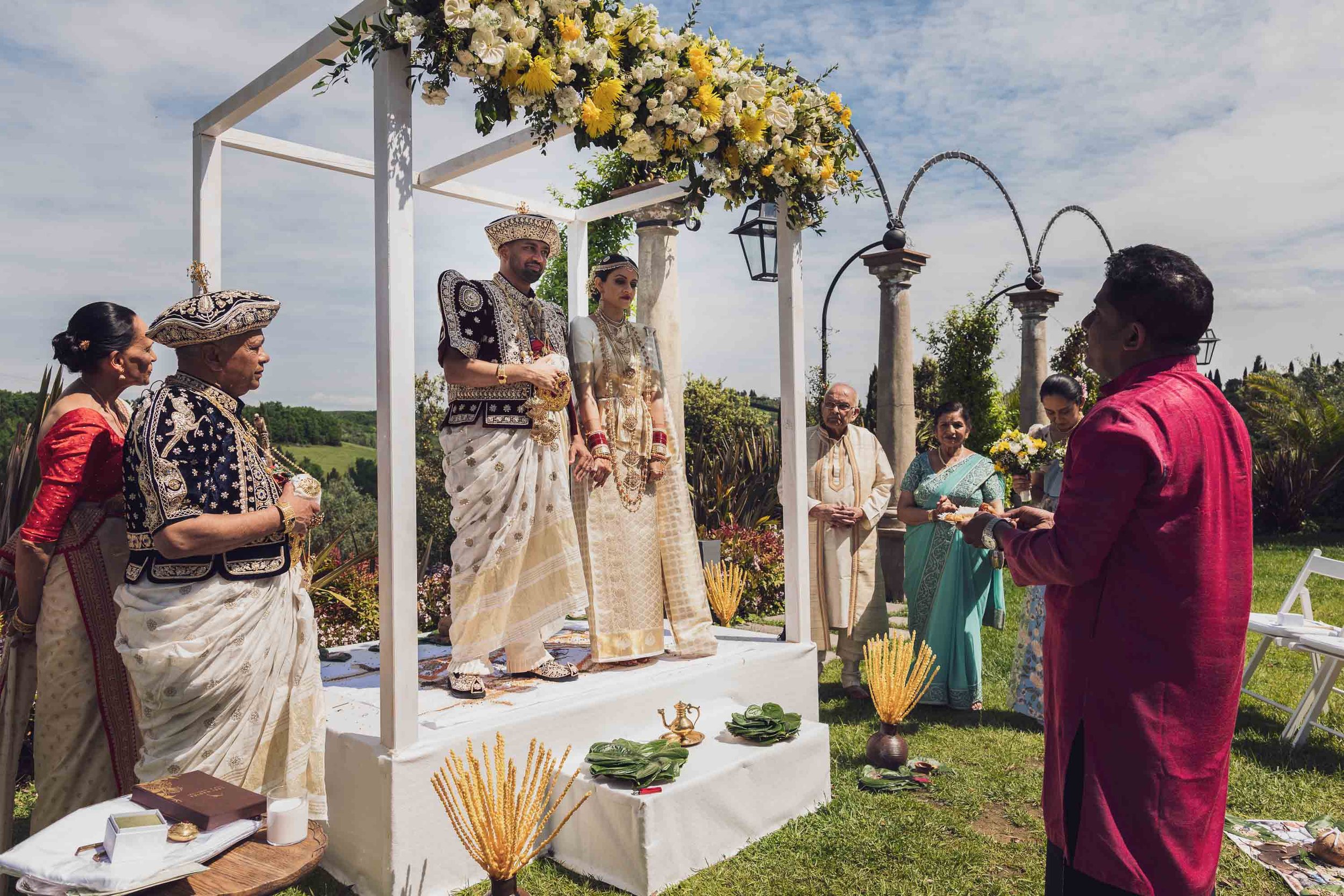 14-sri-lankan-wedding-the-poruwa-ceremony-wedding-chandhima-ishara-vincent-aiello-photography.jpg