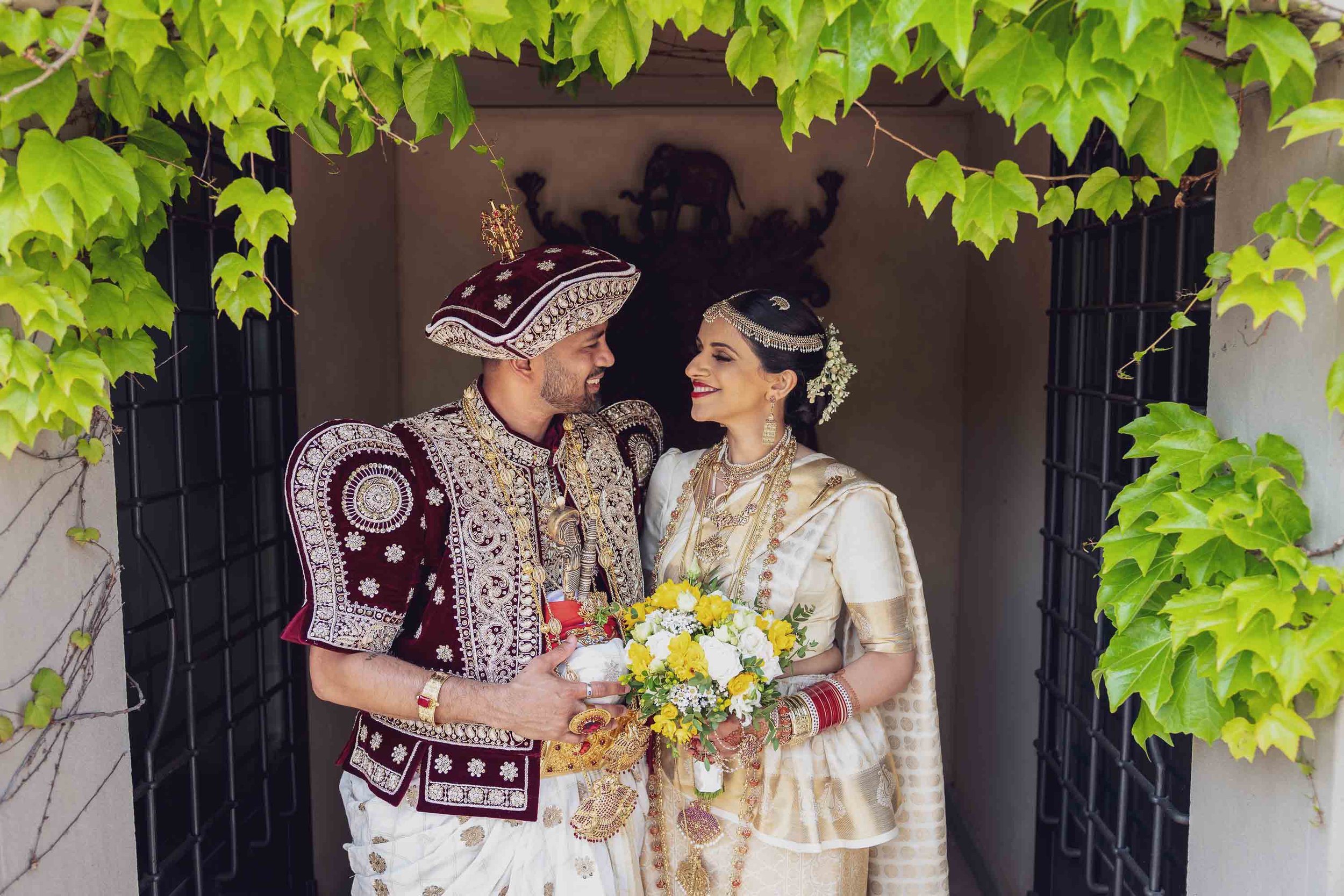 17-sri-lankan-wedding-the-poruwa-ceremony-wedding-chandhima-ishara-vincent-aiello-photography.jpg