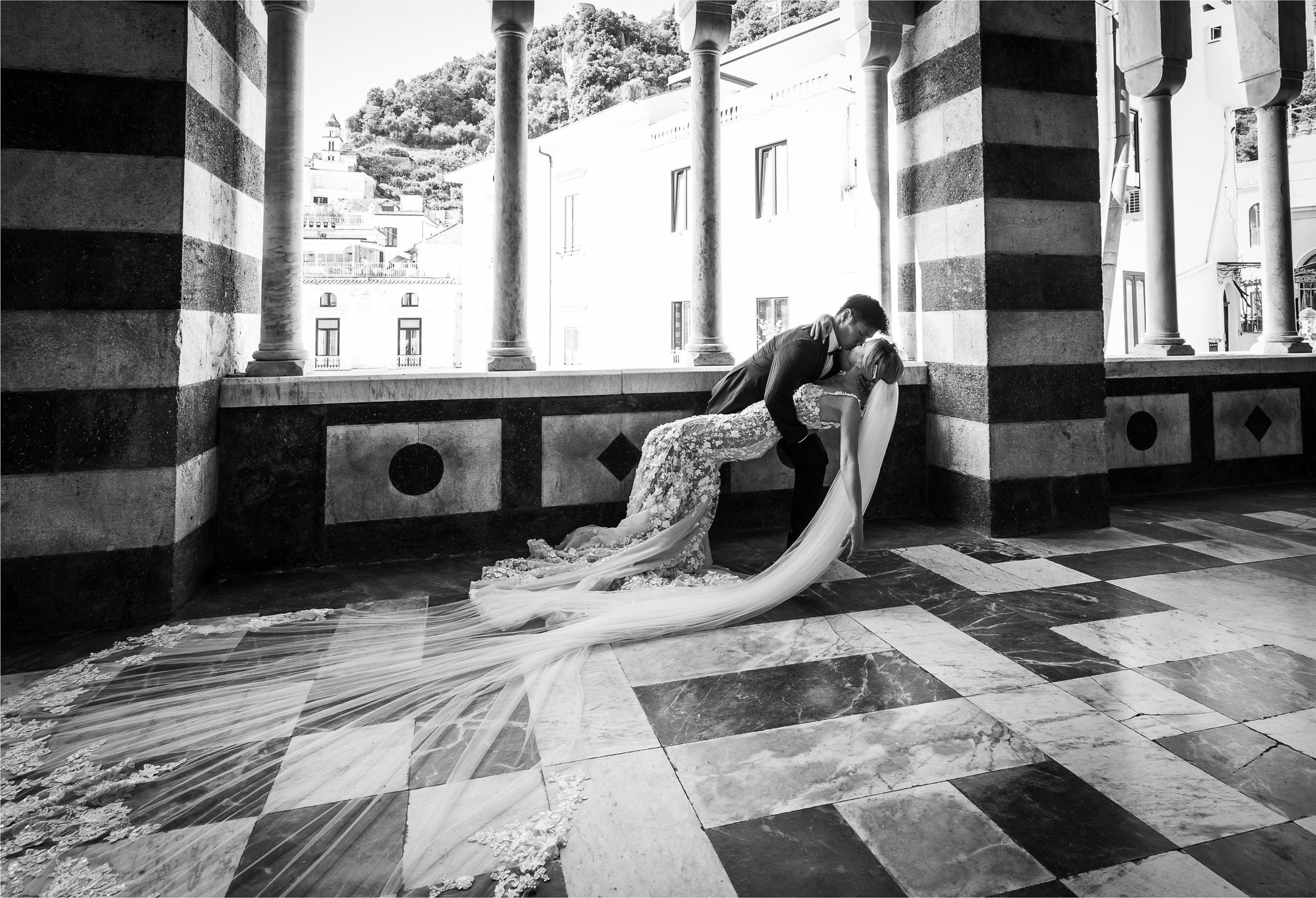 Elopement_Amalfi_Coast_Vincent_Aiello_Photography_positano_Sorrento_Couple Shoot_Wedding_Photography_00005.jpg