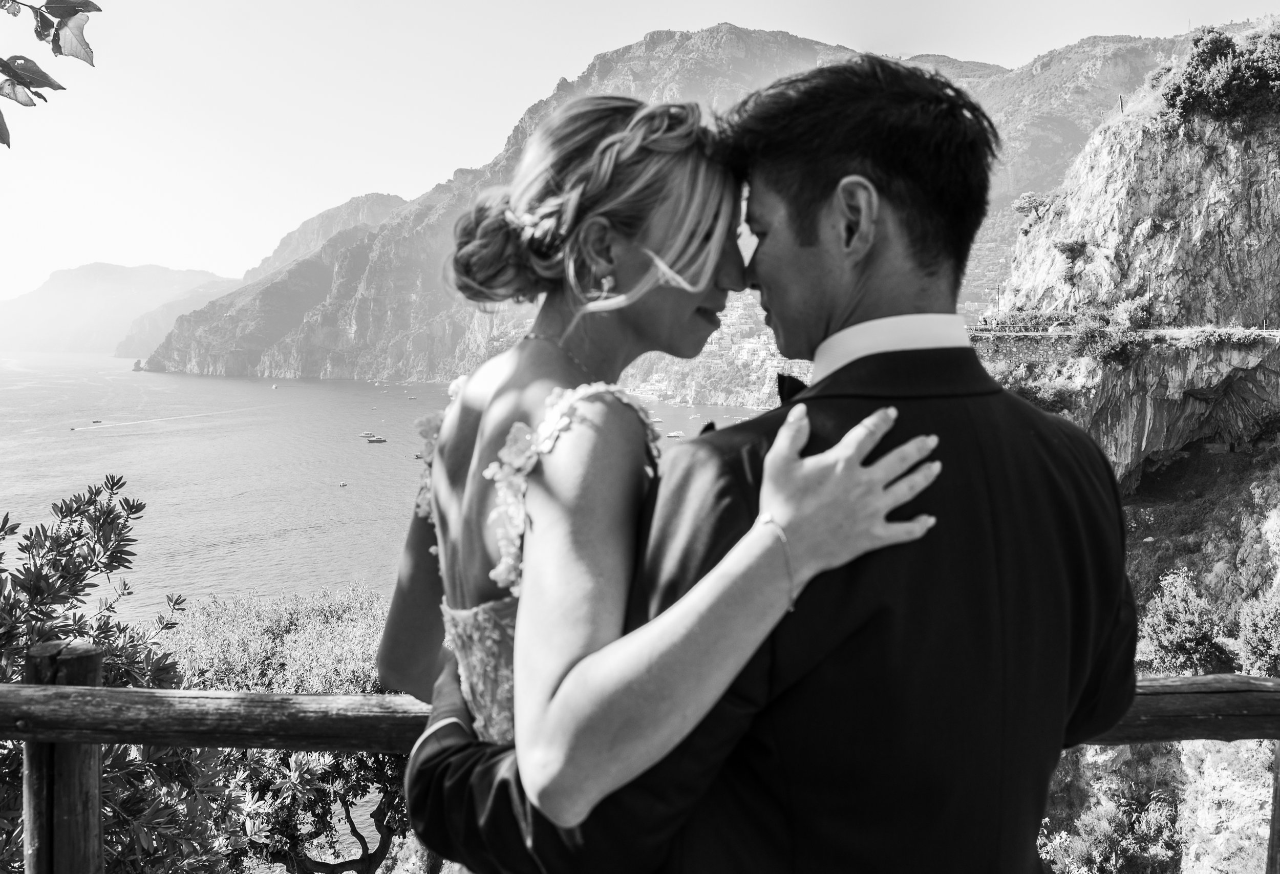 Elopement_Amalfi_Coast_Vincent_Aiello_Photography_positano_Sorrento_Couple Shoot_Wedding_Photography_00031.jpg
