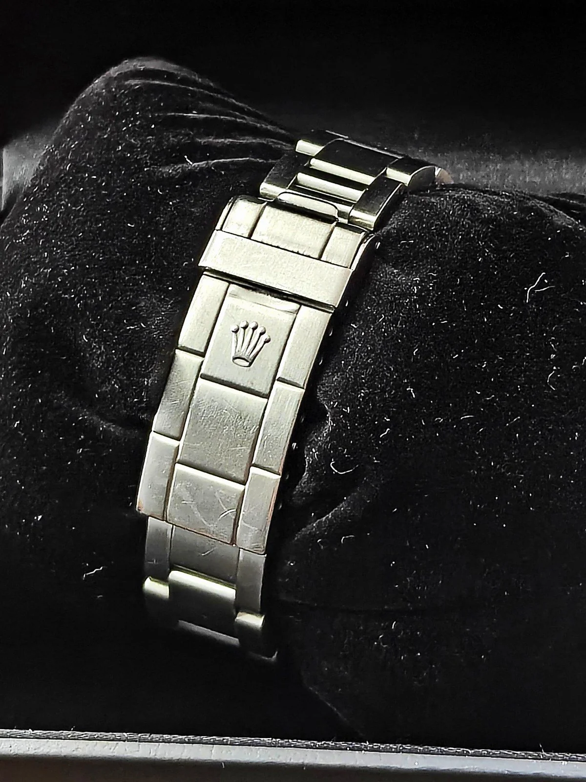 rolex-sub-date-1680-1978-clasp.jpg