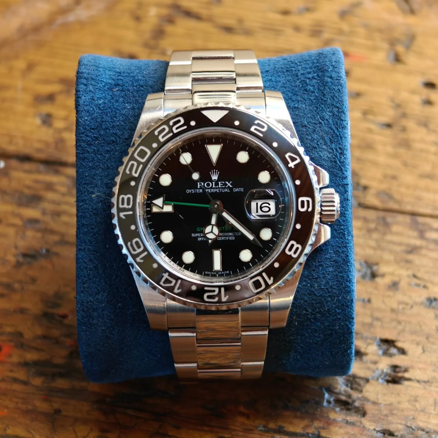 Waaaay too many goodies for you guys. All the major check points are covered for your next watch right here!

#Rolex
#Vacheron
#AudemarsPiguet
#Panerai