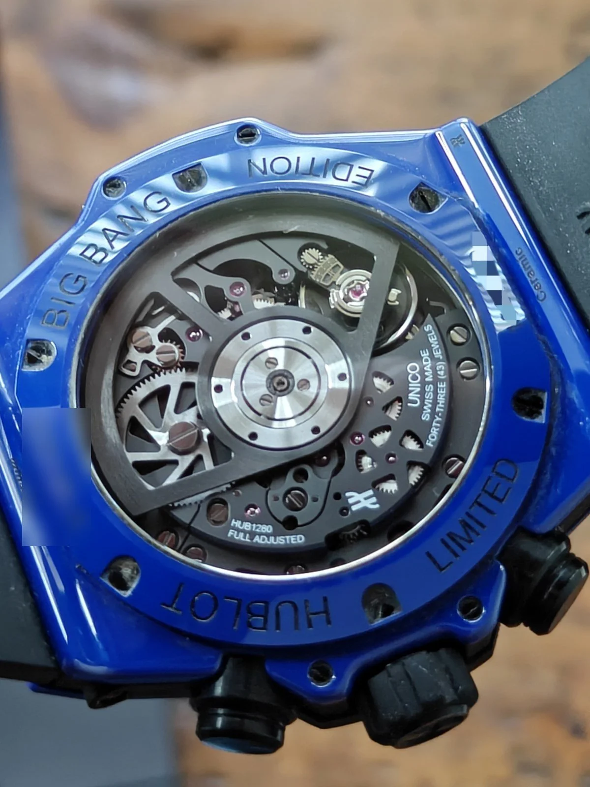 hublot-big-bang-unico-blue-magic-441-es-5119-rx-caseback.jpg