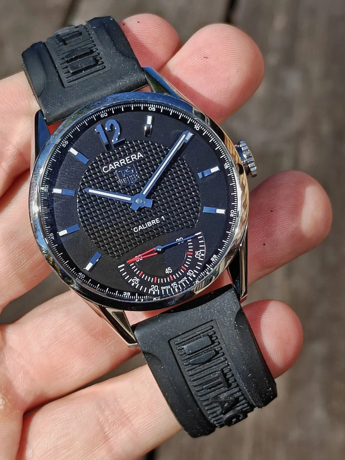 01_Front_Dial_970102.jpg