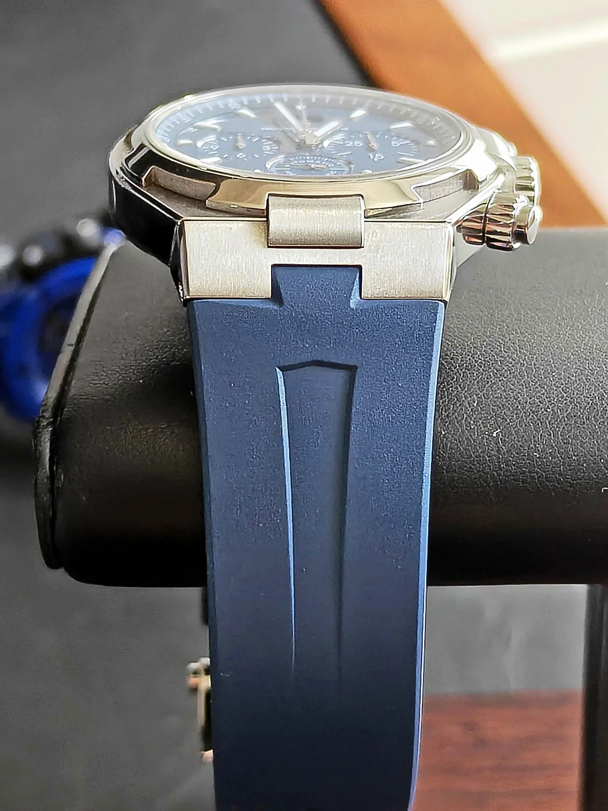 Overseas 49150 blue rubber strap and steel case, top view