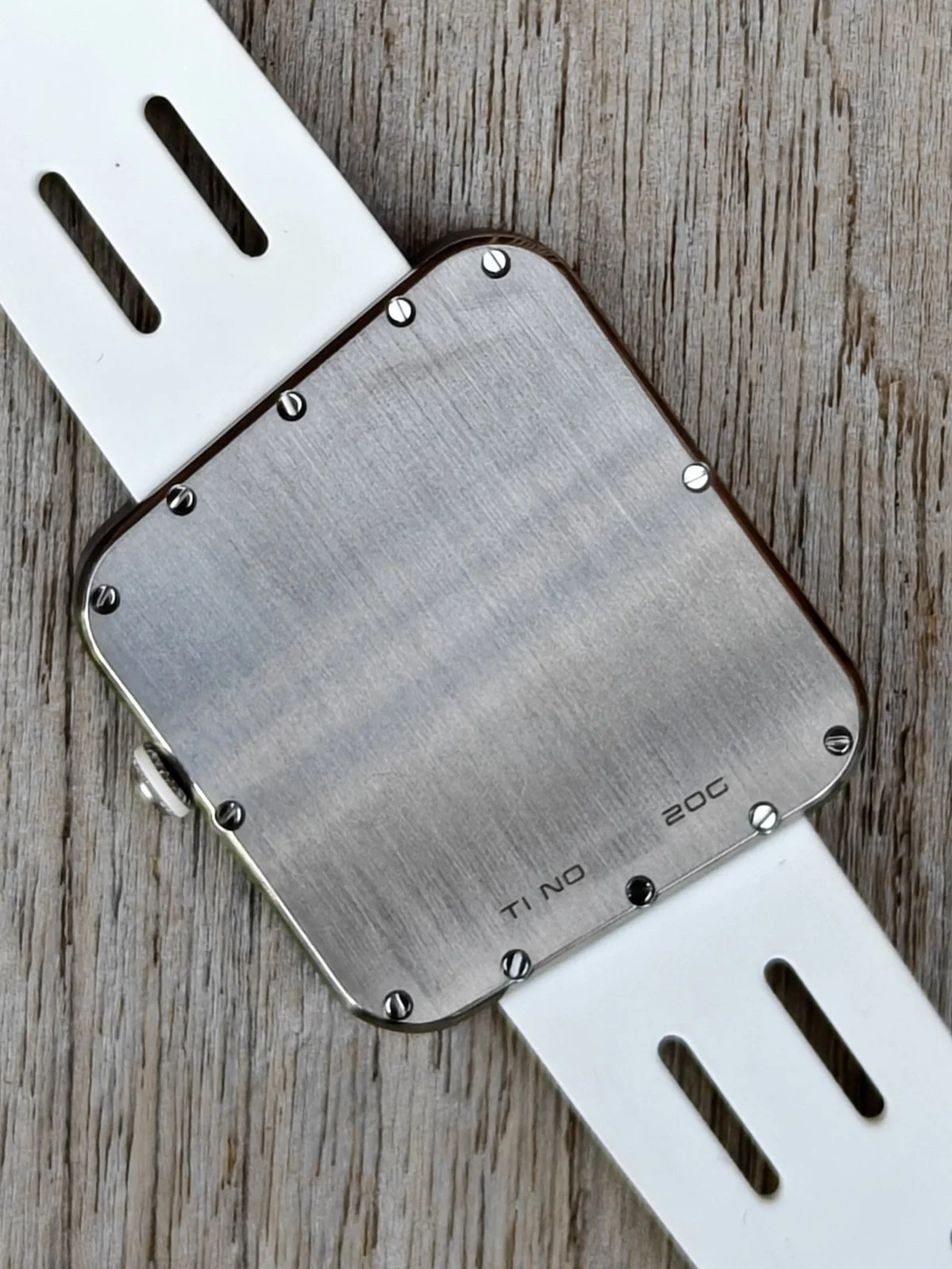 Behrens Ultralight 20G grade 5 titanium solid caseback