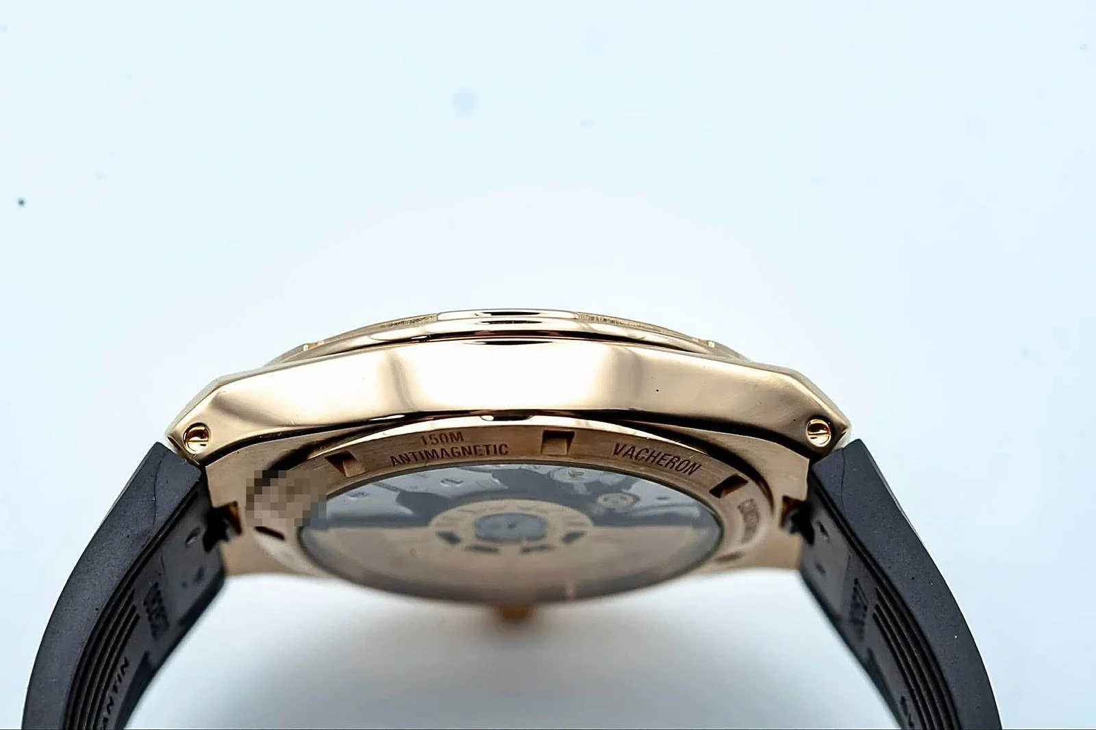 Vacheron Constantin Overseas 4500V rose gold silver dial, caseback profile