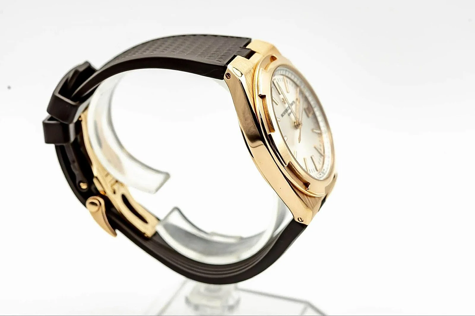 Vacheron Constantin Overseas 4500V rose gold silver dial, crown side