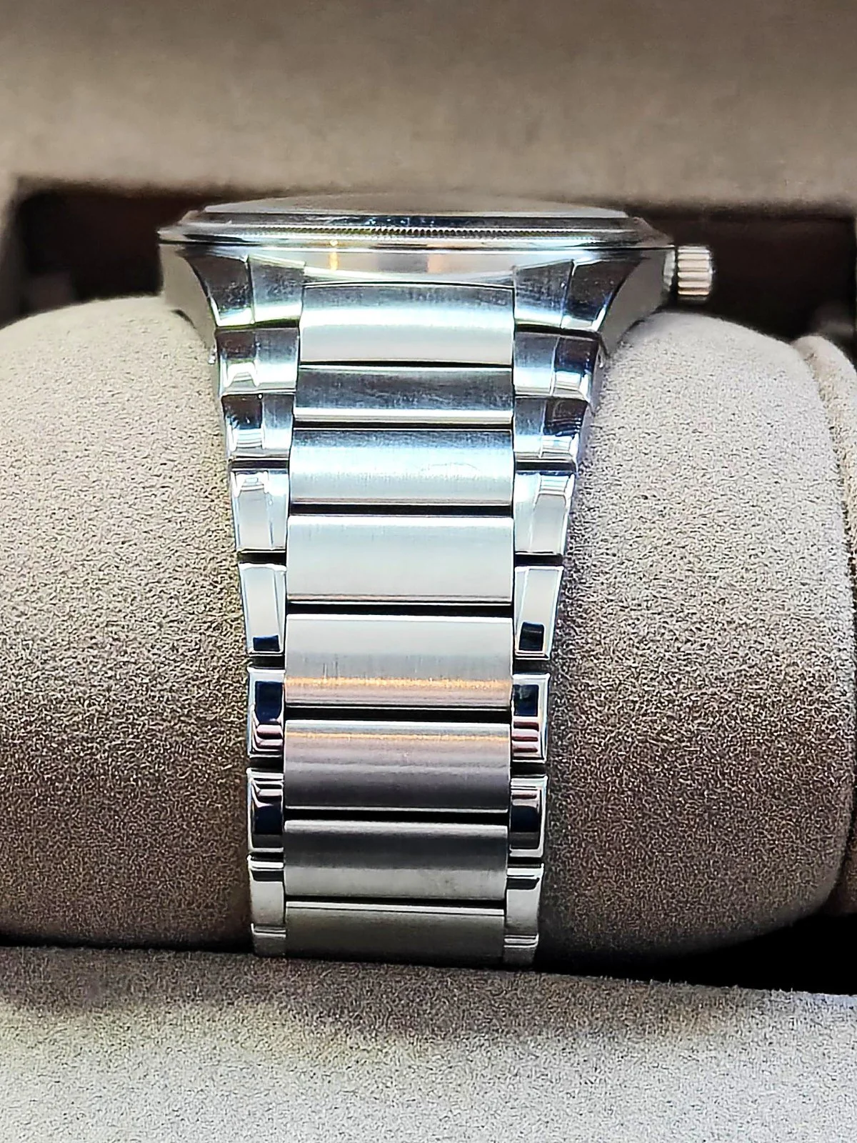 Tonda PF Micro-Rotor bracelet links, side view