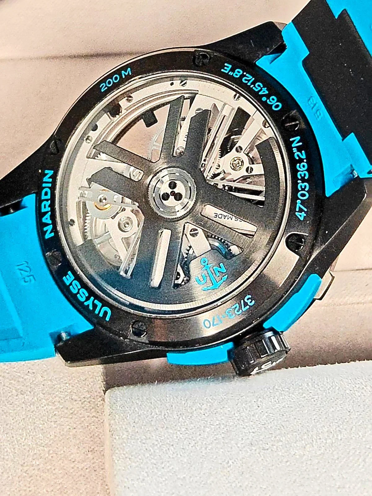 ulysse-nardin-diver-x-skeleton-azure-3723-170-caseback.jpg