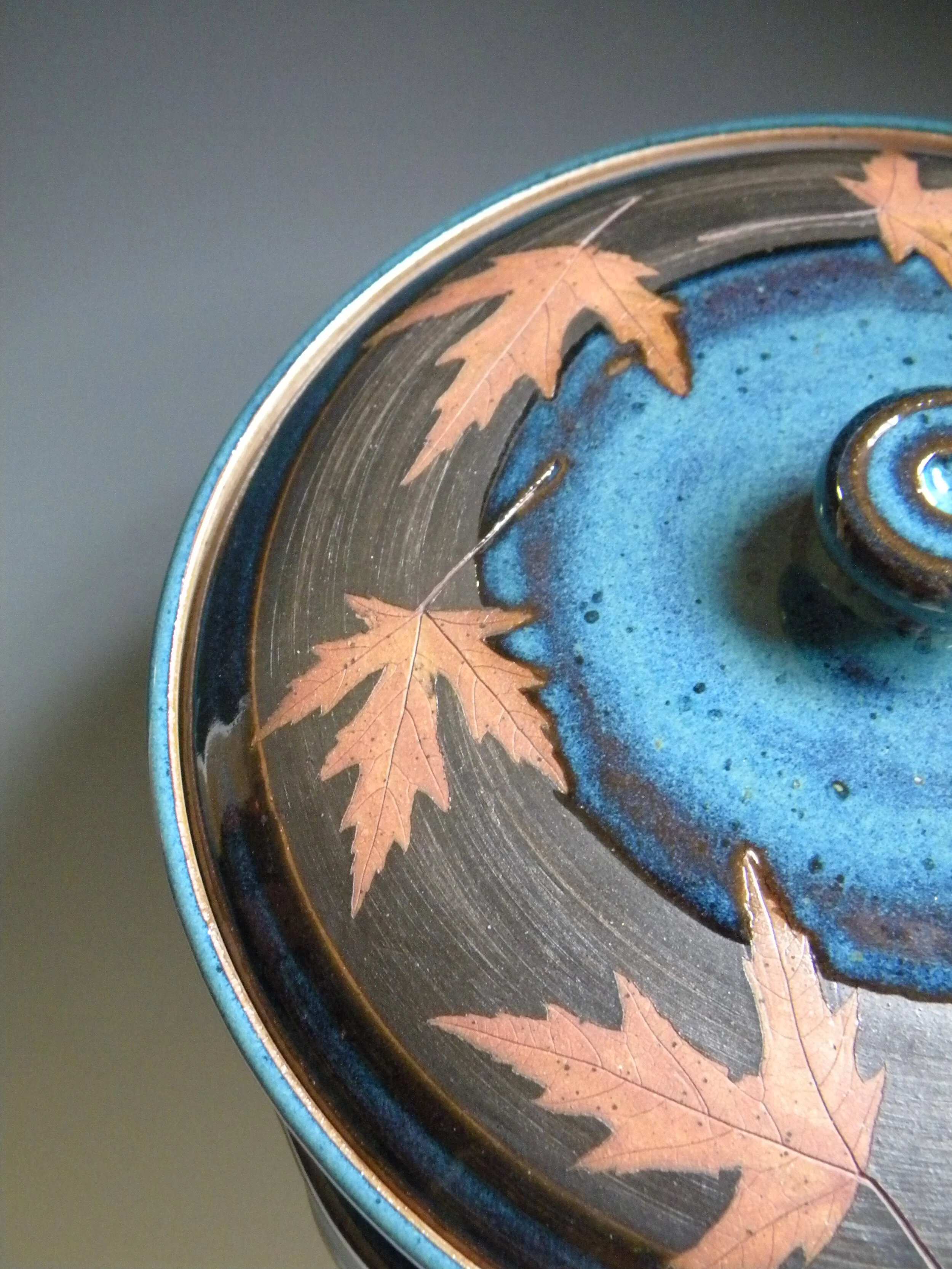 casserole with leaves - detail - Copy.JPG