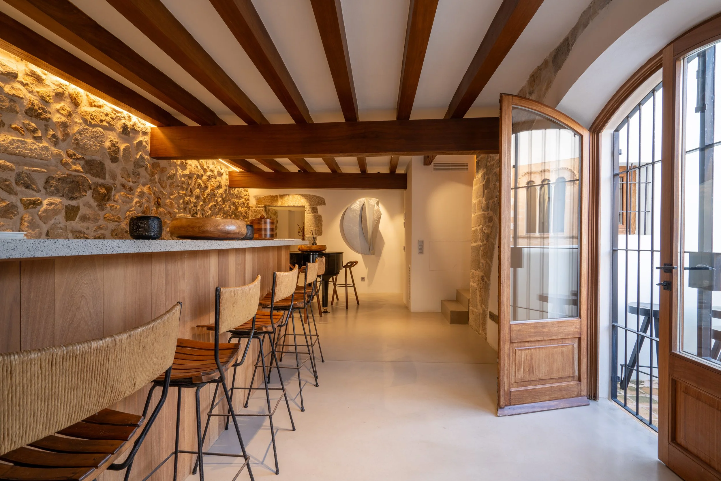 6-6 PALACIO MANESKIN ROMINA IBIZA VILLAS & CO.JPG