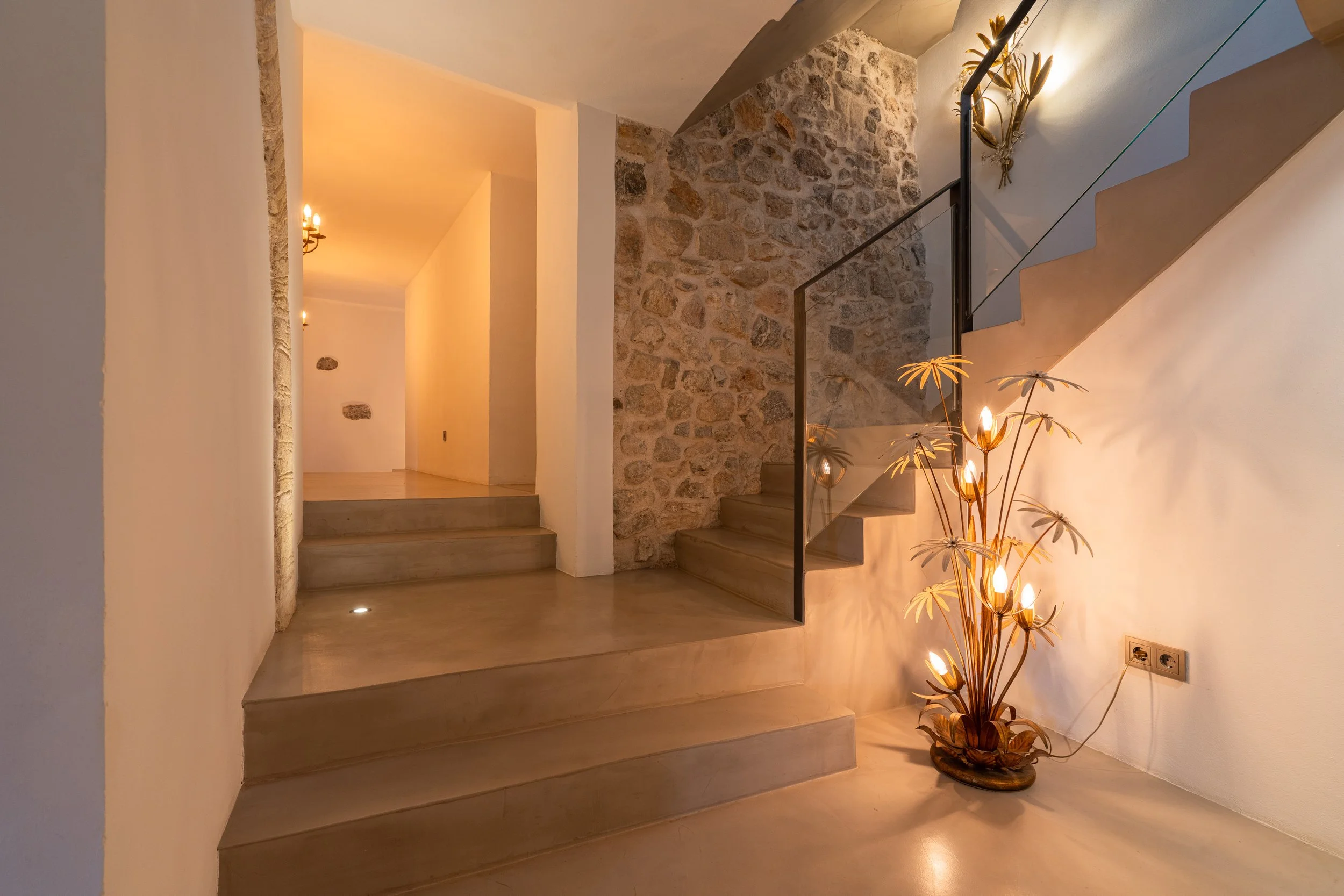 2-3 PALACIO MANESKIN ROMINA IBIZA VILLAS & CO.JPG