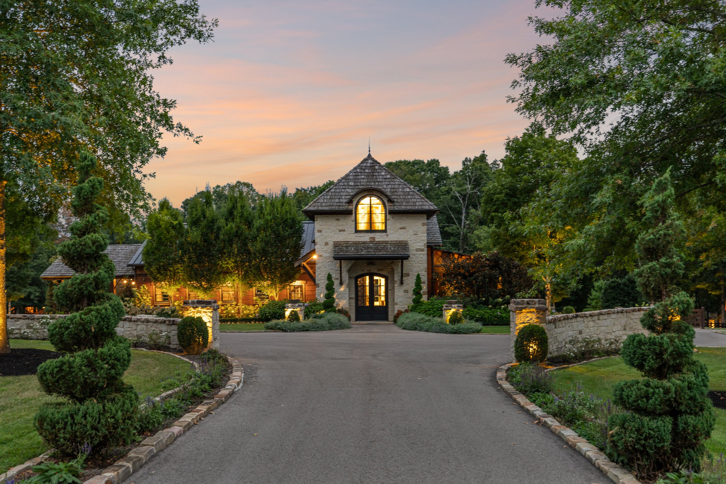 $30,000,000 | 5715 Greenbrier Rd, Franklin, TN