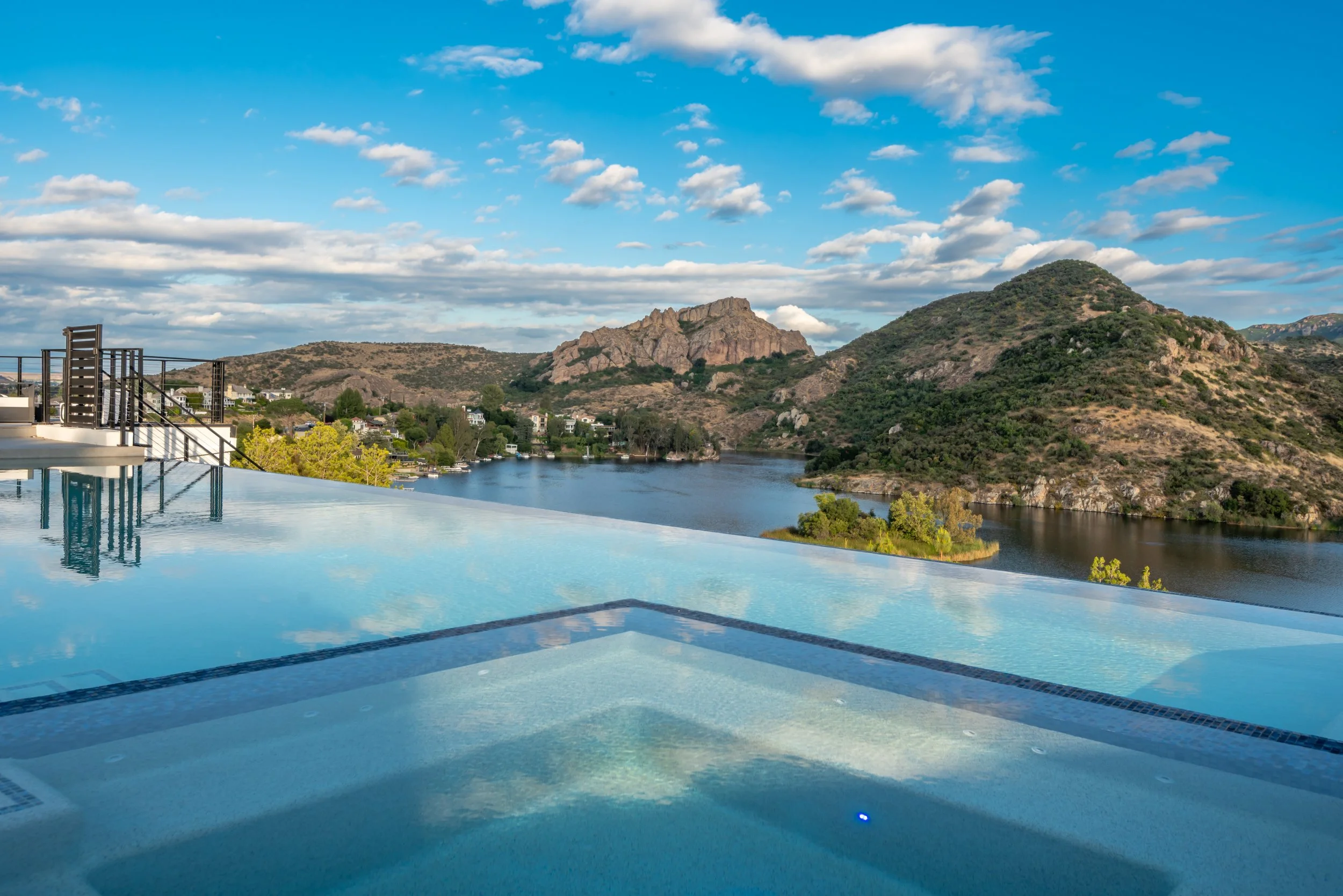 $11,500,000 | 461 Lake Sherwood Dr, Westlake Village, CA