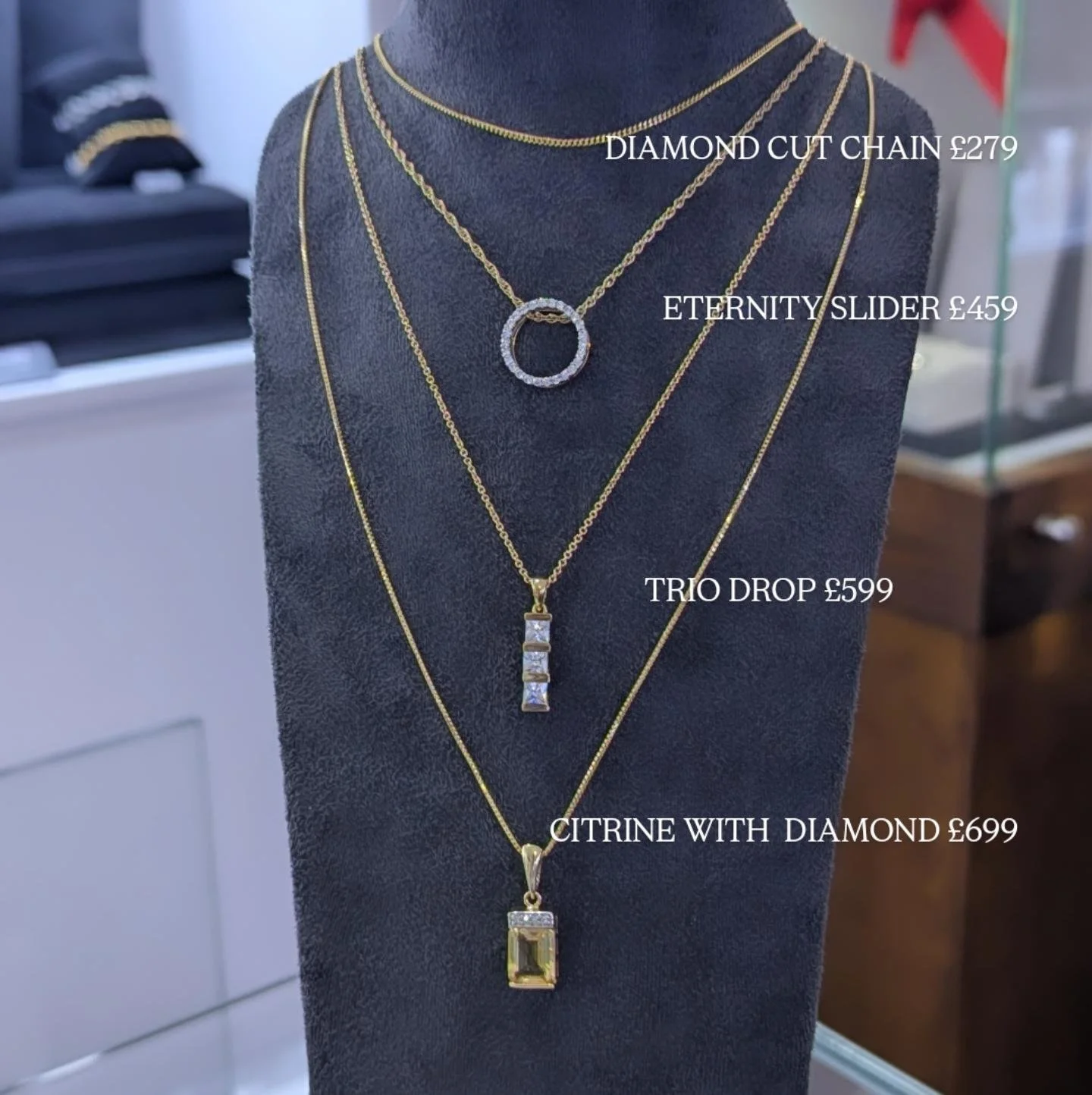 Christmas gifting just got easier...

9ct yellow gold necklaces, styled to shine.

Which one&rsquo;s your favourite?&rdquo;

#Christmas2025 #Christmasgifts #Hopeandcojewellers #bothwell