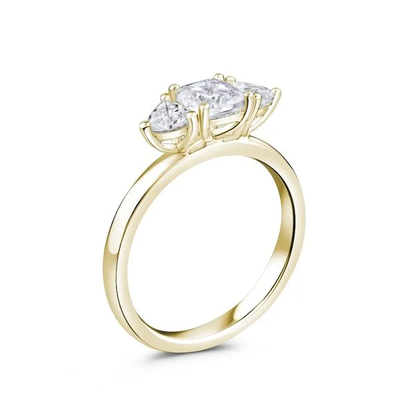 18ct YG 3 stone Ring (2).jfif