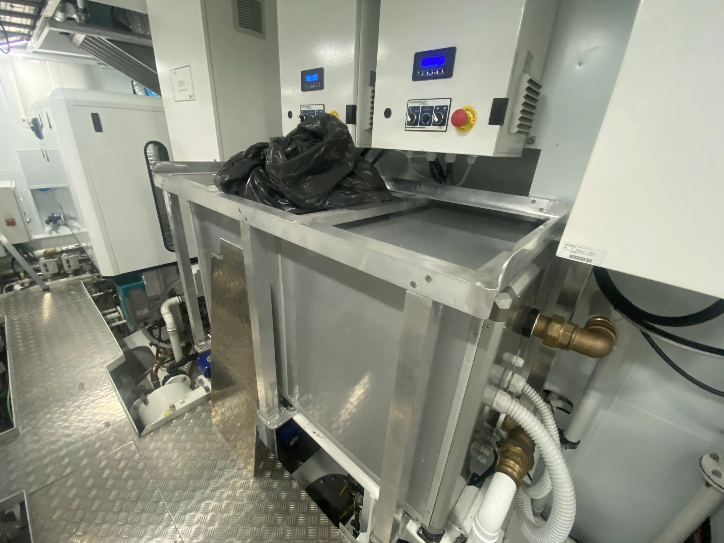 Engineering workbench under construction