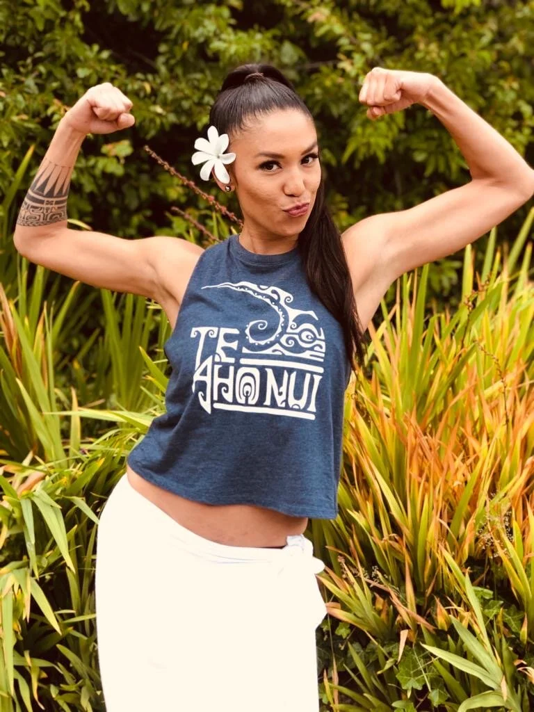 LEOLANI GALLARDO- Wearing size small in Heather Navy