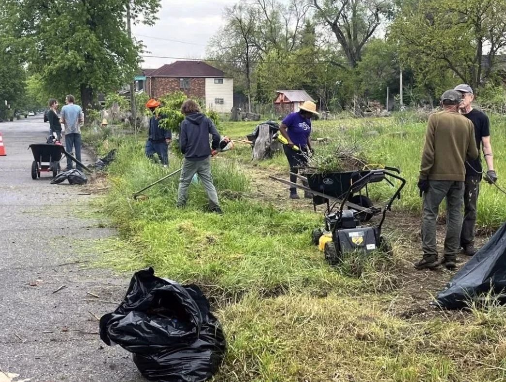 Residents Continue Beautification of Cornwall Corridor