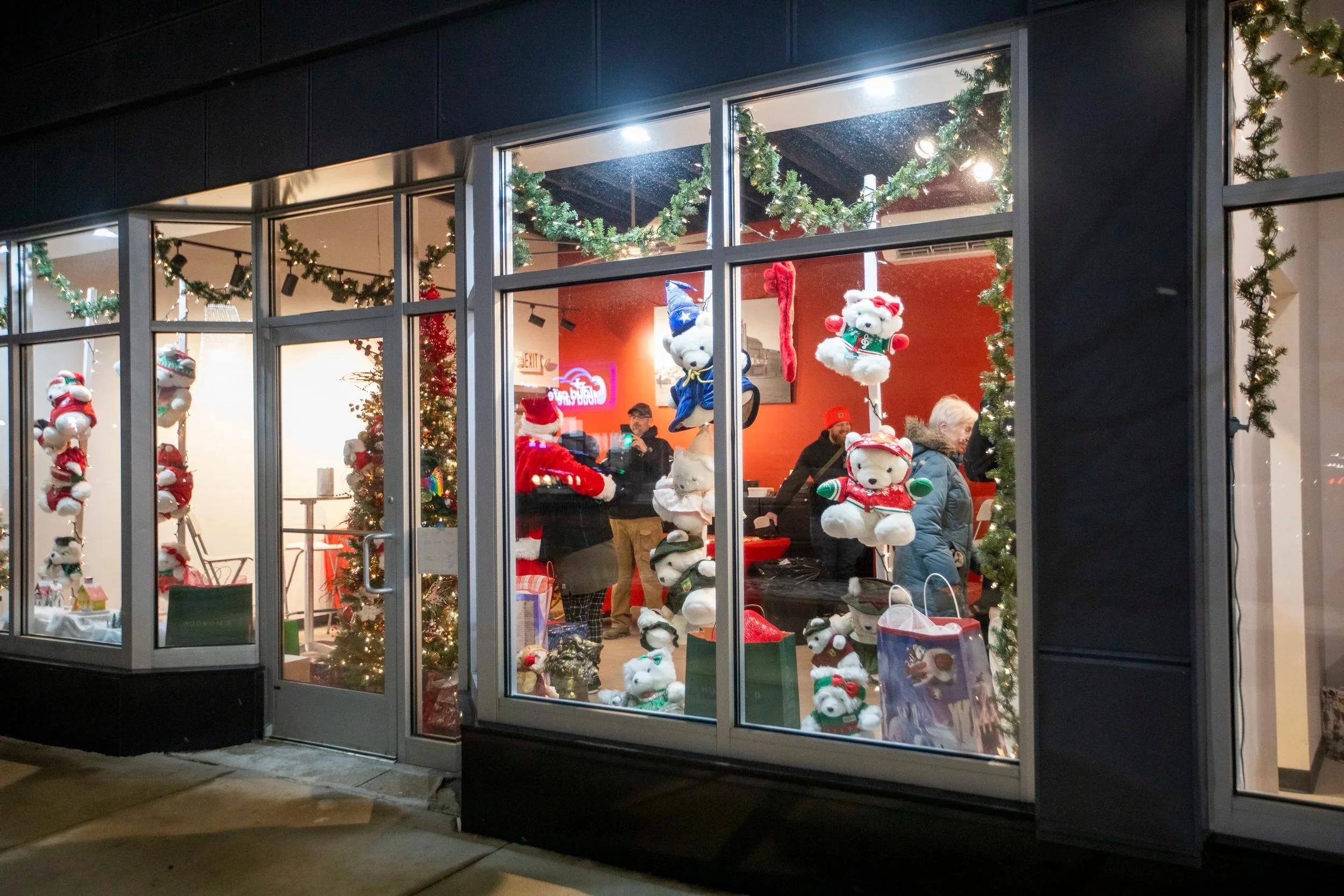 A Wonderful Evening at The Alger Theater