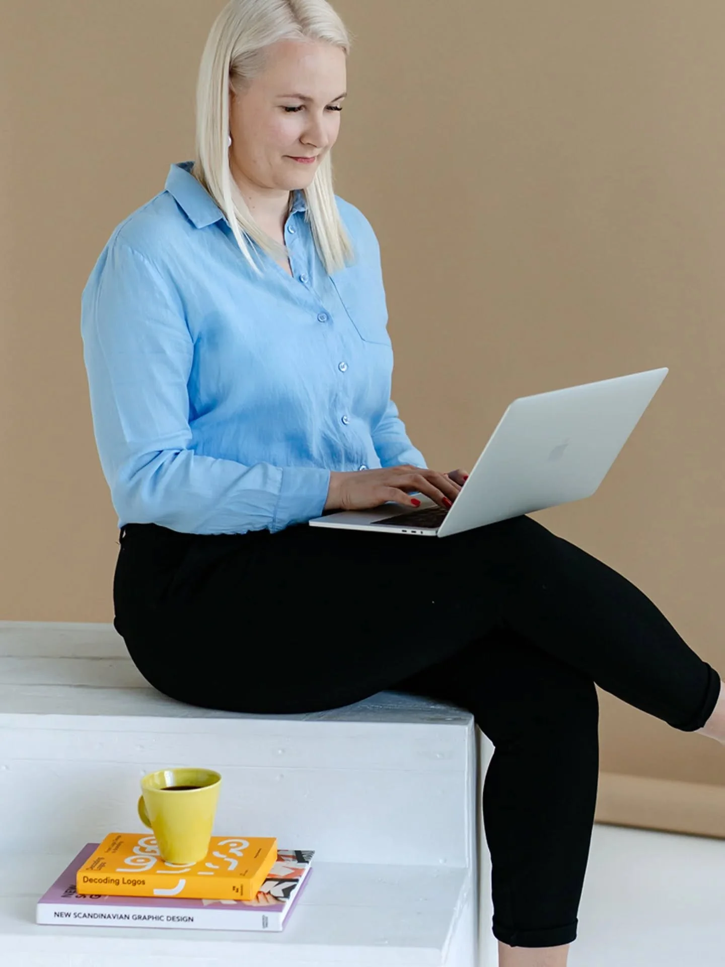 Ymm&auml;rr&auml;th&auml;n nettisivujen roolin markkinoinnissasi?🔍

Kattaviin nettisivuihin panostaminen on investointi pitk&auml;j&auml;nteiseen yrityksen kasvuun. Huolella toteutetut ja ajantasalla olevat sivut toimivat yrityksesi digitaalisena ko