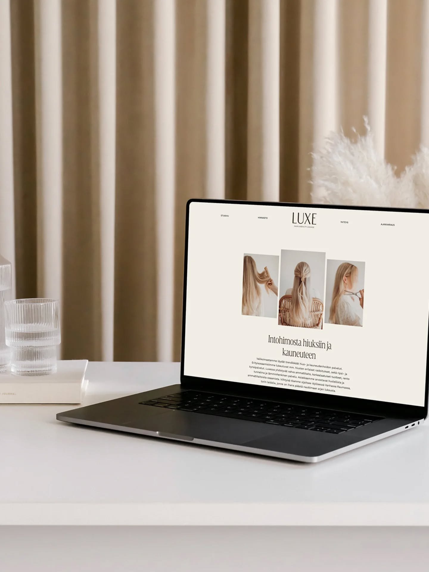 Jos yrityksesi edelleen l&ouml;ytyy VAIN somesta, on aika nostaa tasoa ja hankkia omat nettisivut. Alta l&ouml;yd&auml;t muutaman p&auml;tev&auml;n perustelun.👇🏼

🗝 T&auml;ysi hallinta alustaan
Voit rakentaa sivuistasi t&auml;ysin tarpeitasi vasta