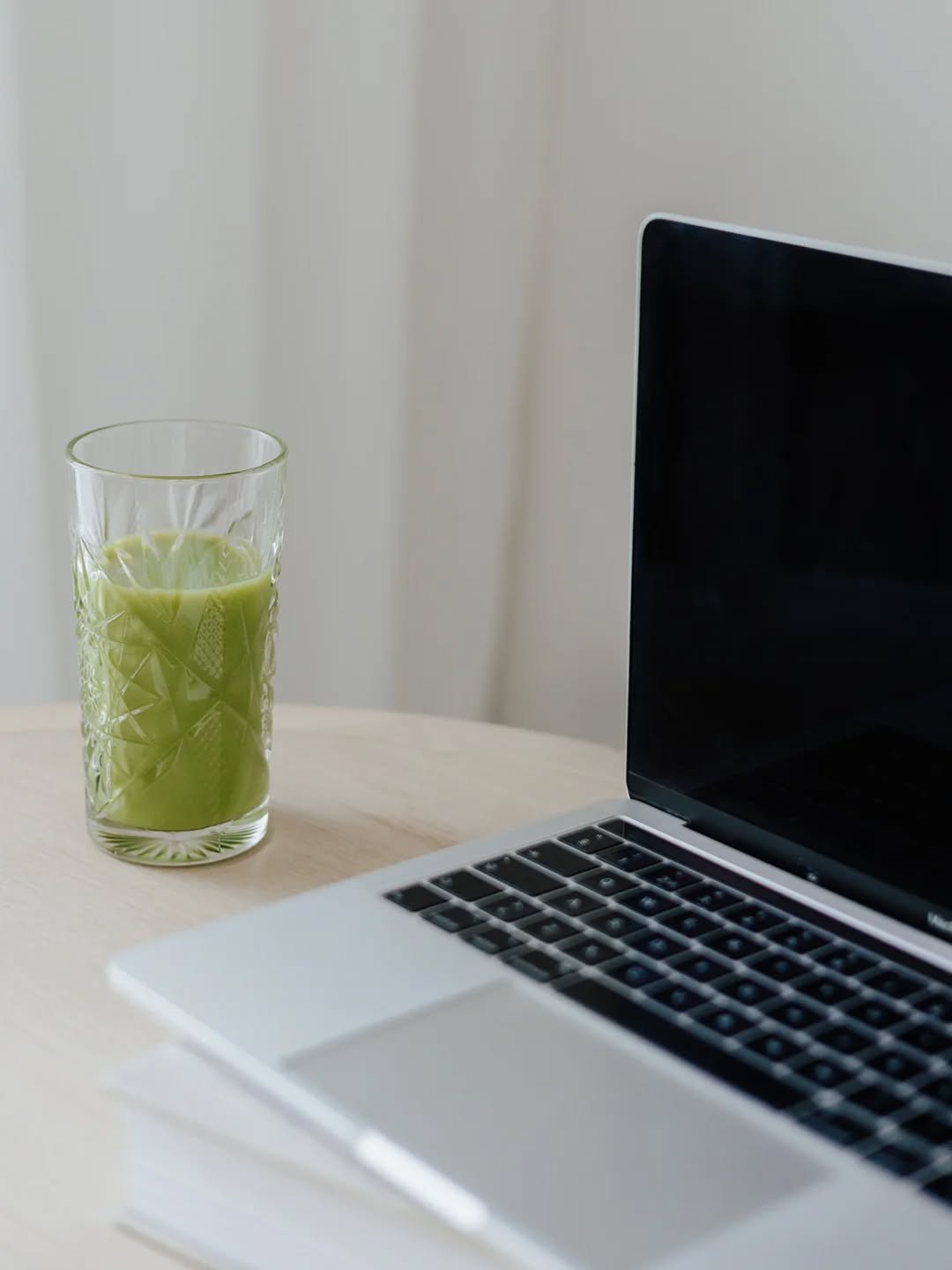 Jos pohdit...

🤔 miten voisit perustaa oman uutiskirjeen?

💻 mik&auml; alusta olisi uutiskirjemarkkinointiin n&auml;pp&auml;rin?

💌 kuinka tilaajia voisi alkaa ker&auml;t&auml; nettisivujen kautta?

✨️ mit&auml; houkuttelevan uutiskirjeen luomises