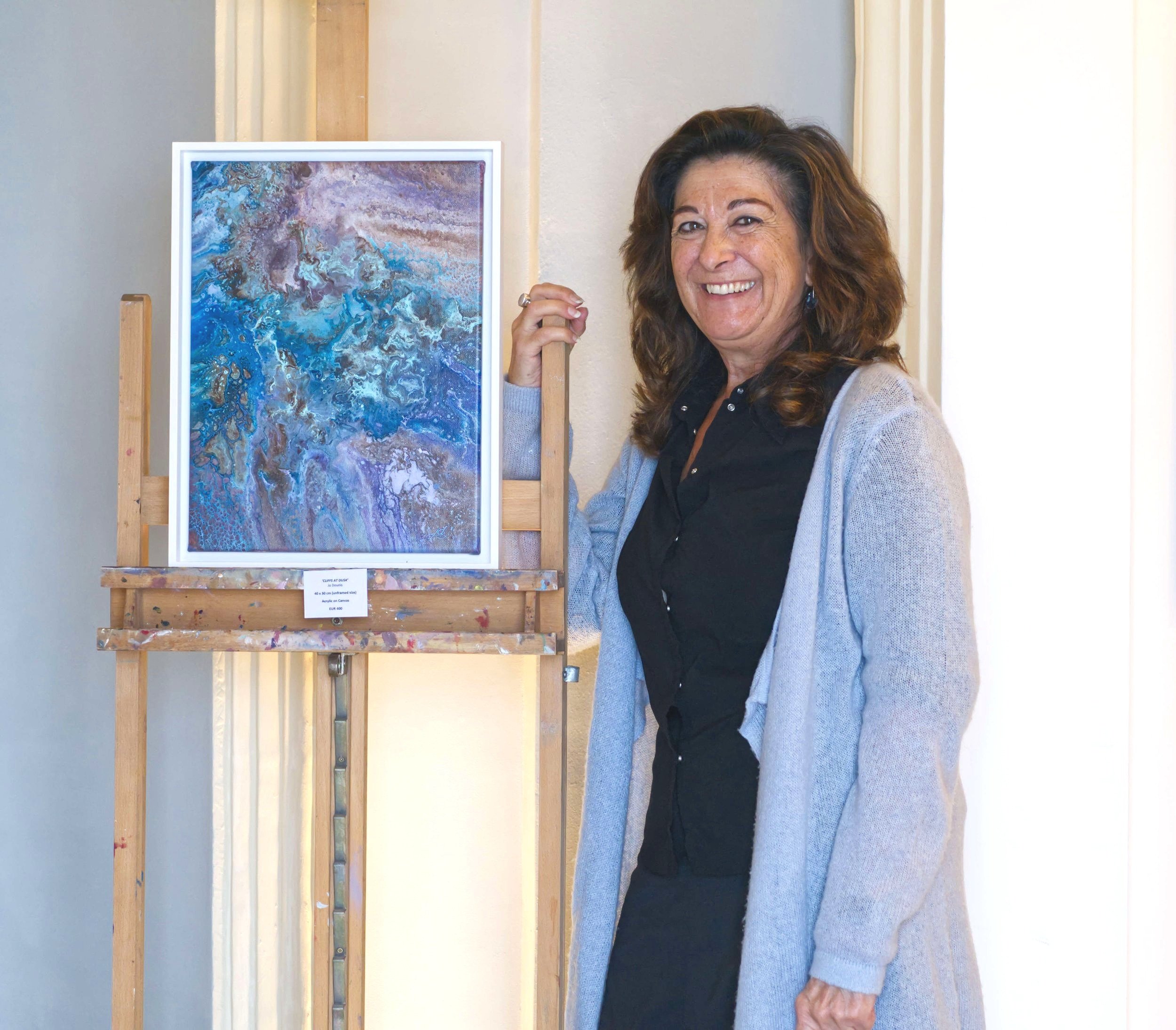 Jo Dounis Maltese abstract painter with her artwork on Allura Art.