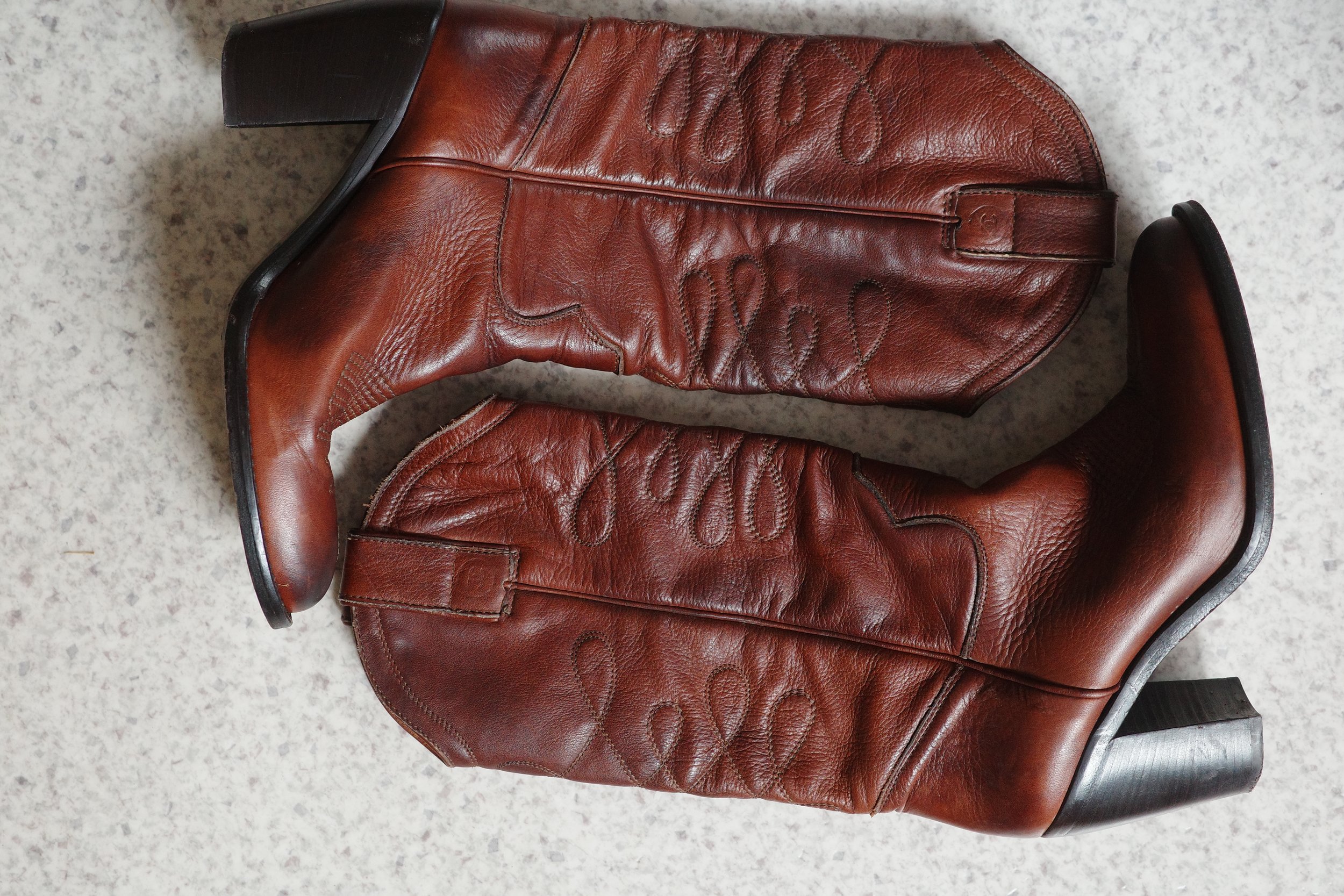 Chanel Dark Tan Leather Western Boots – EU39